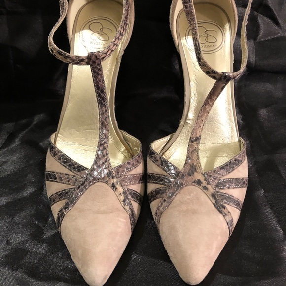 $30-😊Sale. Jessica Simpson heels - Picture 4 of 4